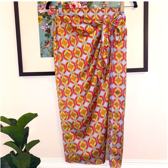Aritzia Dresses & Skirts - NWT Aritzia Babaton Bello Skirt, sz 6